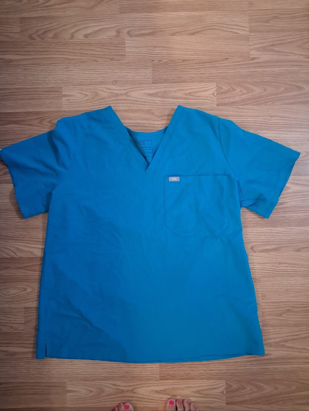 FIGS V-neck Scrub Top. Unisex. Teal blue. Size XXL